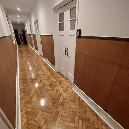 Col Alvares Cabral Отель *